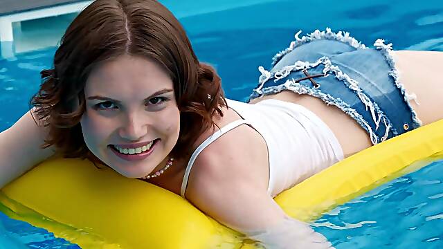 A sexy short solo with Milka Wey by the pool