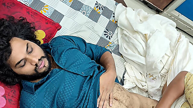 Kerala Malayali Couple Blow Job and Pussy Lick in Kerala Saree,shirt and Dhothi, Mallu Couple Hot Sex in Kerala Dress