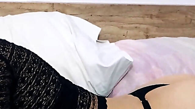 Vitoria in Hot Footjob and Anal Sex!