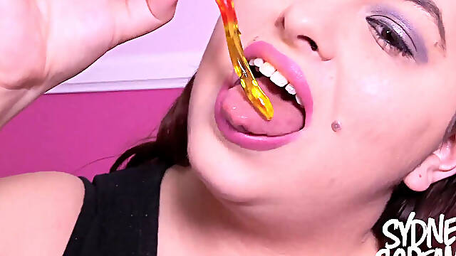 Slurping, Sucking & Biting - HD Wmv