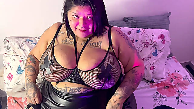 Uncontrollable Lust: BBW Fucking a Tattooed Guy