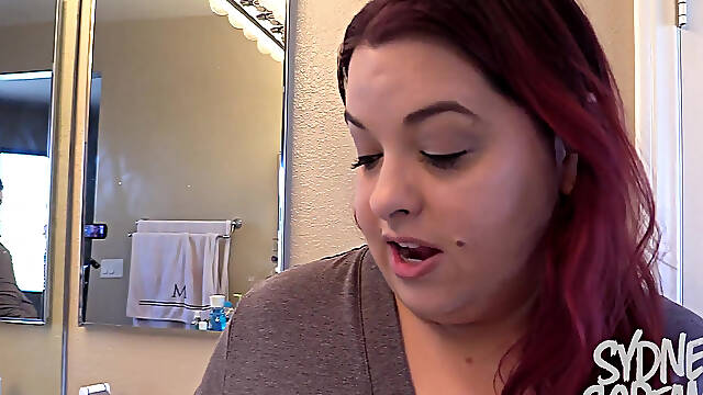 Brushing & Polishing My Pearly Whites - HD Wmv